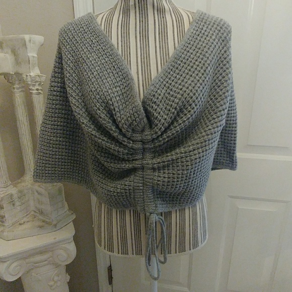 Michael Kors Gray Shrug/  Infinity Scarf - Picture 8 of 8